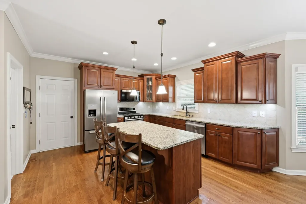 4686 Laurelwood Drive Lexington KY 40515