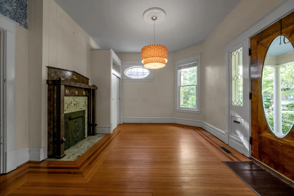 337 Transylvania Park Lexington KY 40508