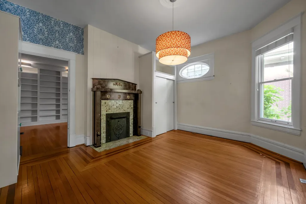 337 Transylvania Park Lexington KY 40508