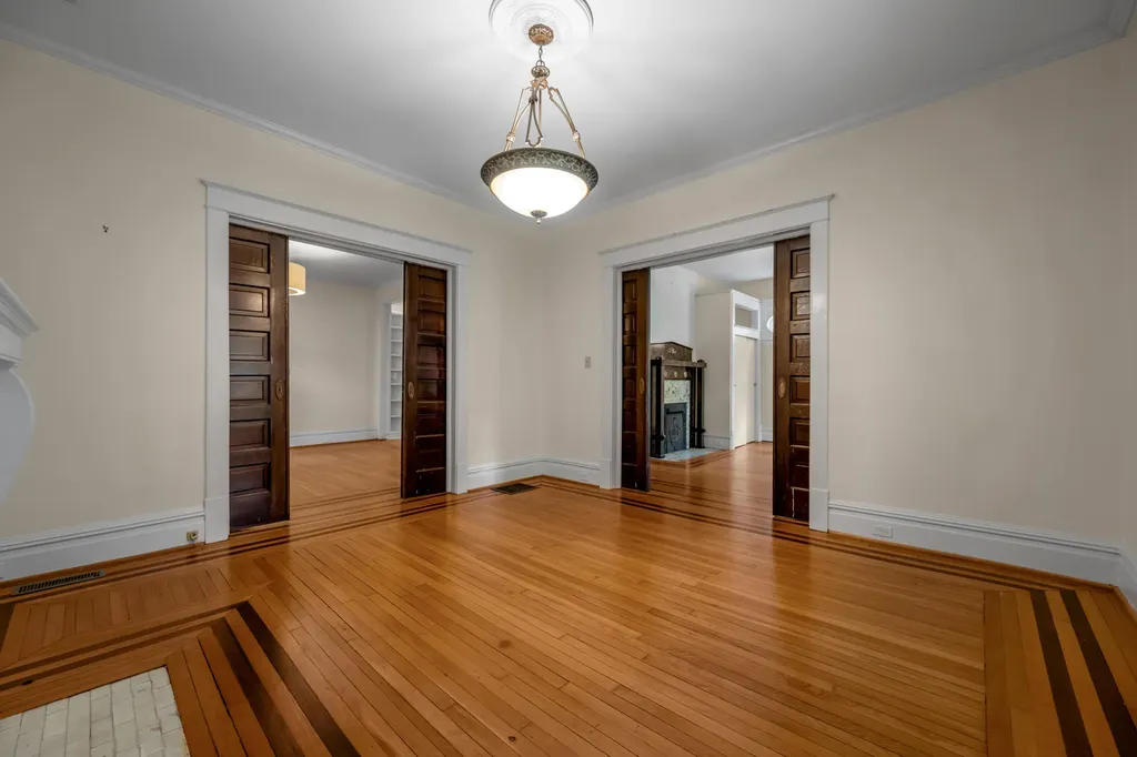 337 Transylvania Park Lexington KY 40508