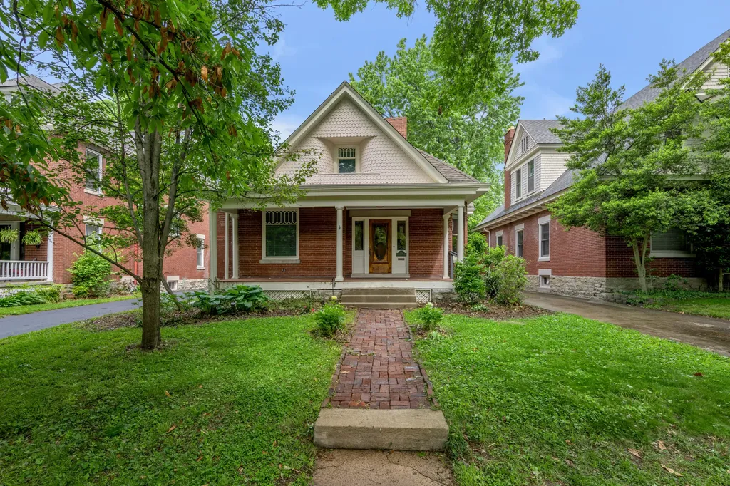337 Transylvania Park Lexington KY 40508