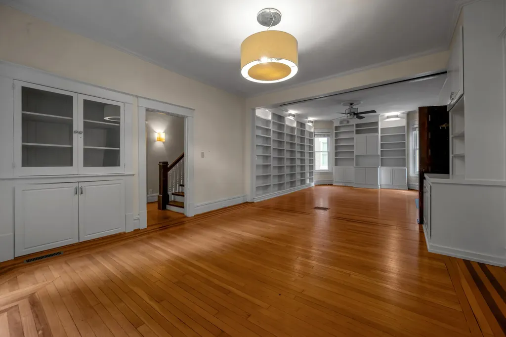 337 Transylvania Park Lexington KY 40508