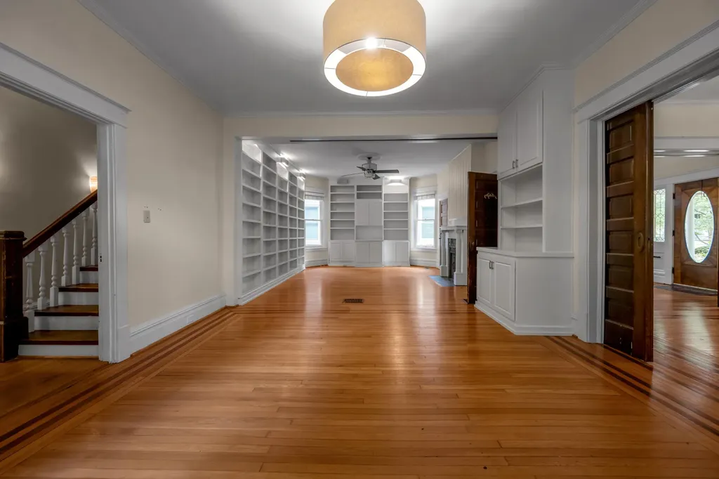 337 Transylvania Park Lexington KY 40508