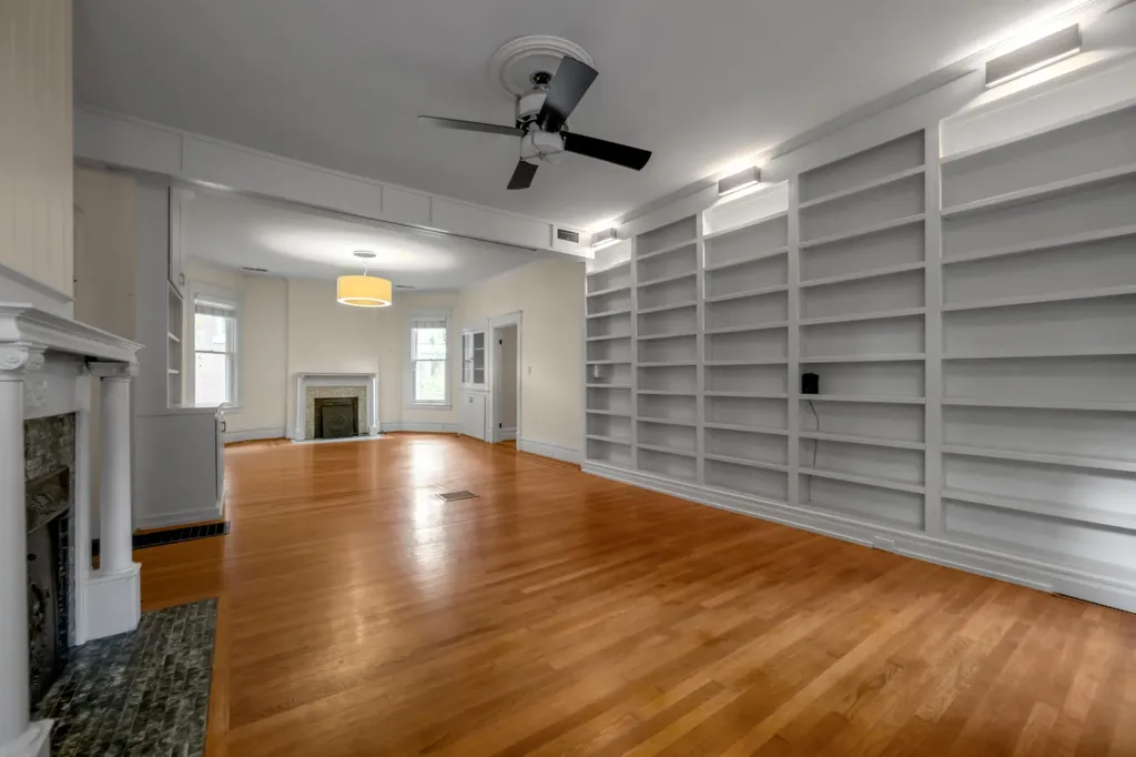 337 Transylvania Park Lexington KY 40508