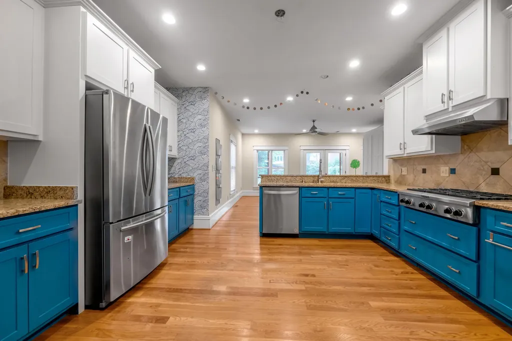 337 Transylvania Park Lexington KY 40508
