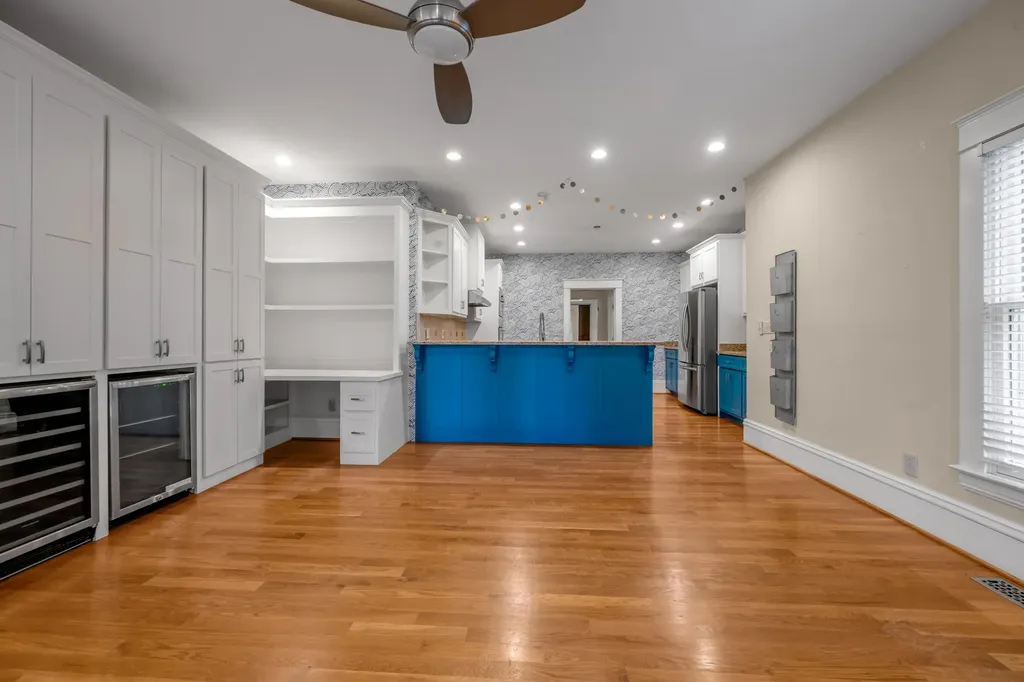 337 Transylvania Park Lexington KY 40508