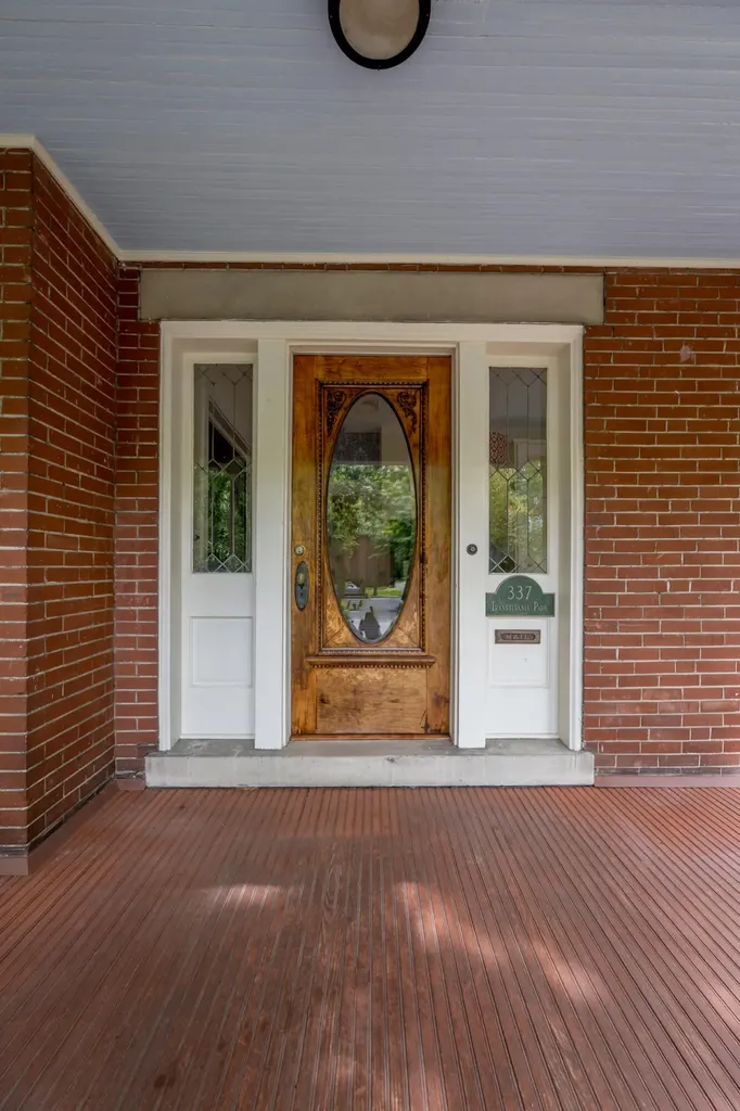 337 Transylvania Park Lexington KY 40508