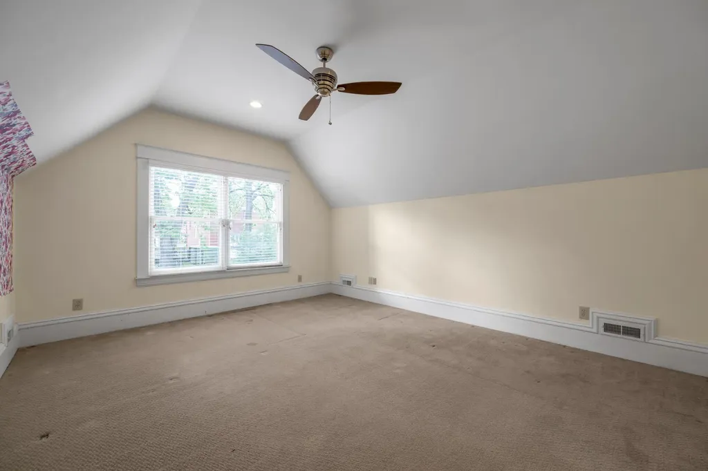 337 Transylvania Park Lexington KY 40508