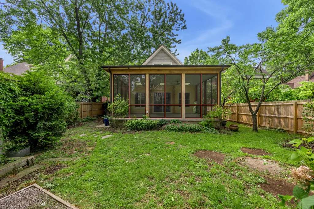 337 Transylvania Park Lexington KY 40508