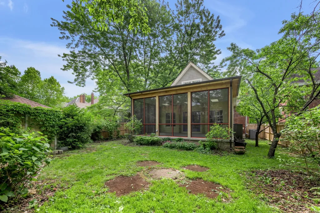 337 Transylvania Park Lexington KY 40508