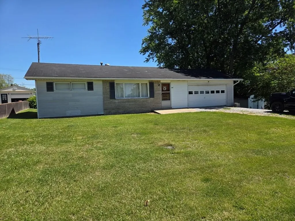 1514 Helena Road Flemingsburg KY 41041