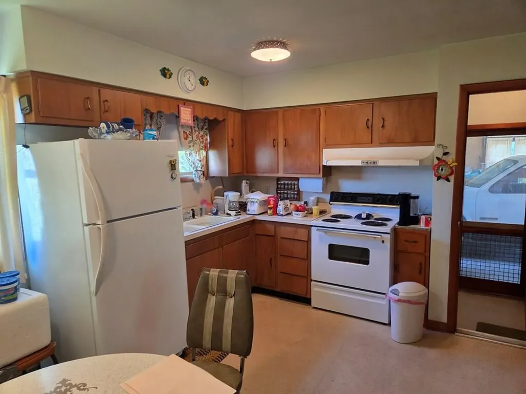 1514 Helena Road Flemingsburg KY 41041
