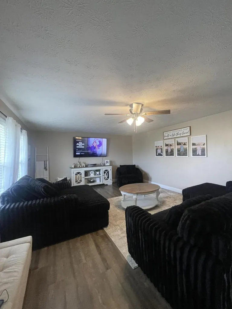 25 Hickory Hill Drive Corbin KY 40701