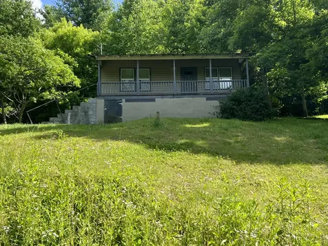 96 Big Brush Creek Church Road Trosper KY 40995