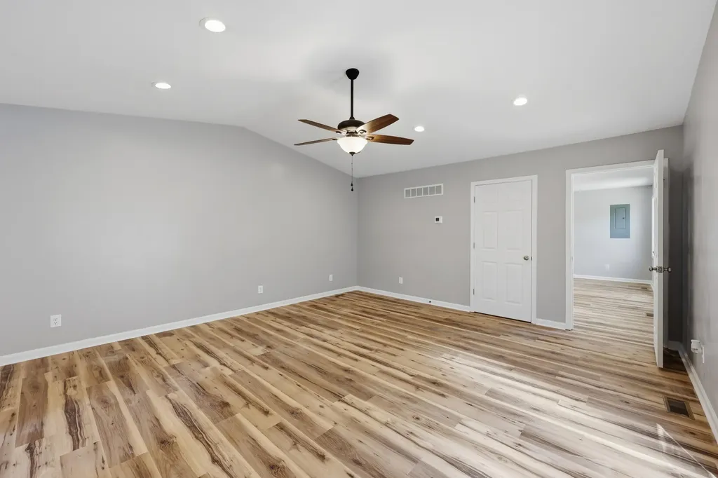 149 Joy Street Lawrenceburg KY 40342