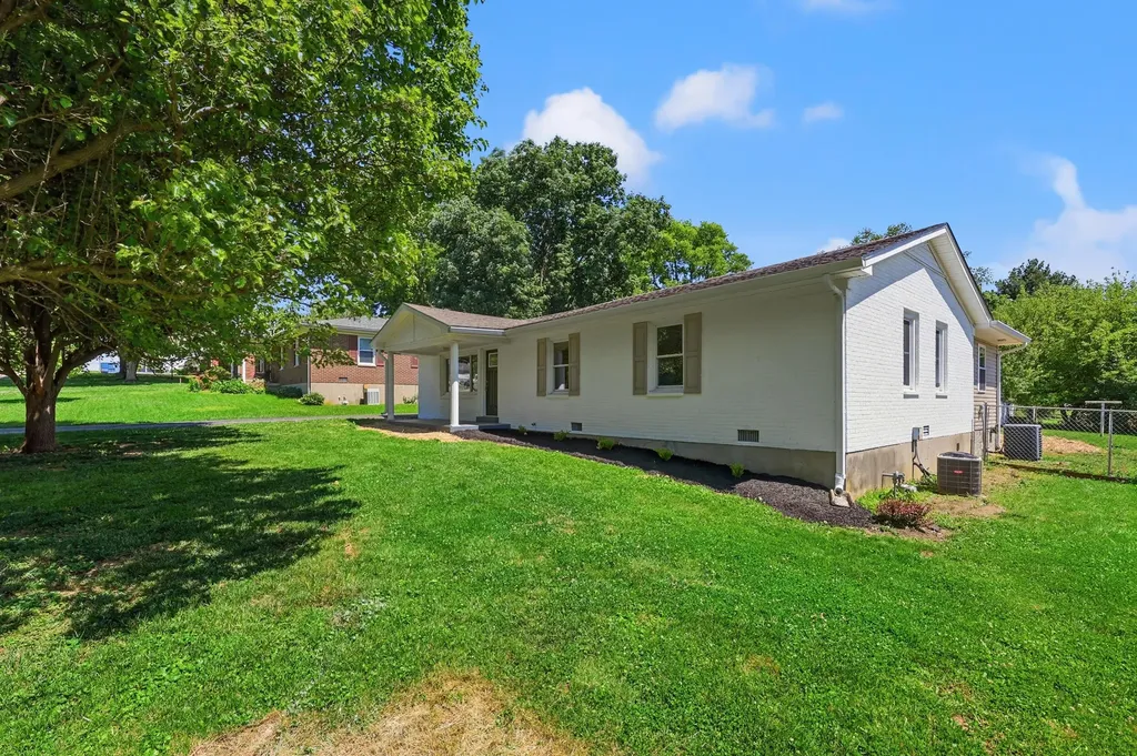 149 Joy Street Lawrenceburg KY 40342