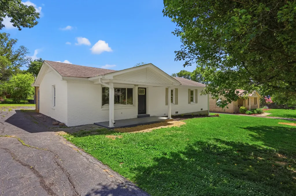 149 Joy Street Lawrenceburg KY 40342