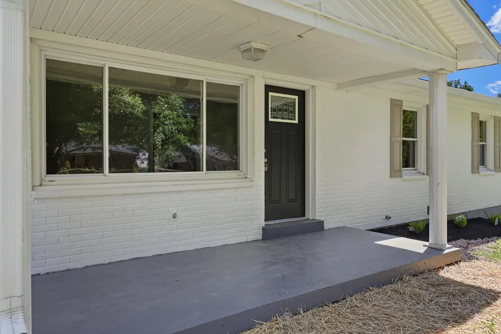 149 Joy Street Lawrenceburg KY 40342
