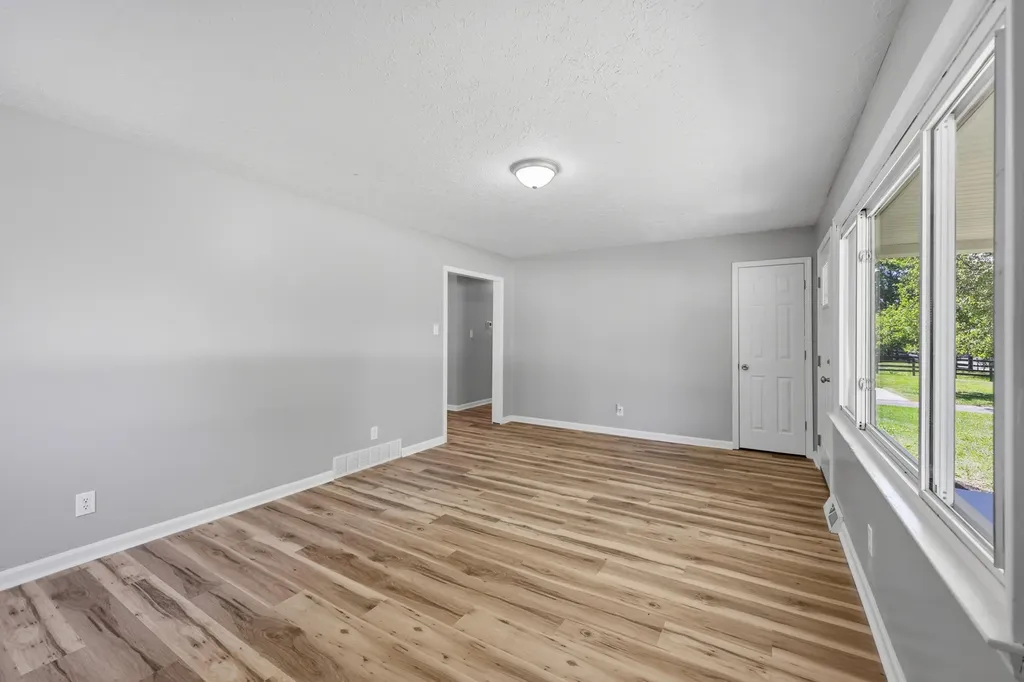 149 Joy Street Lawrenceburg KY 40342