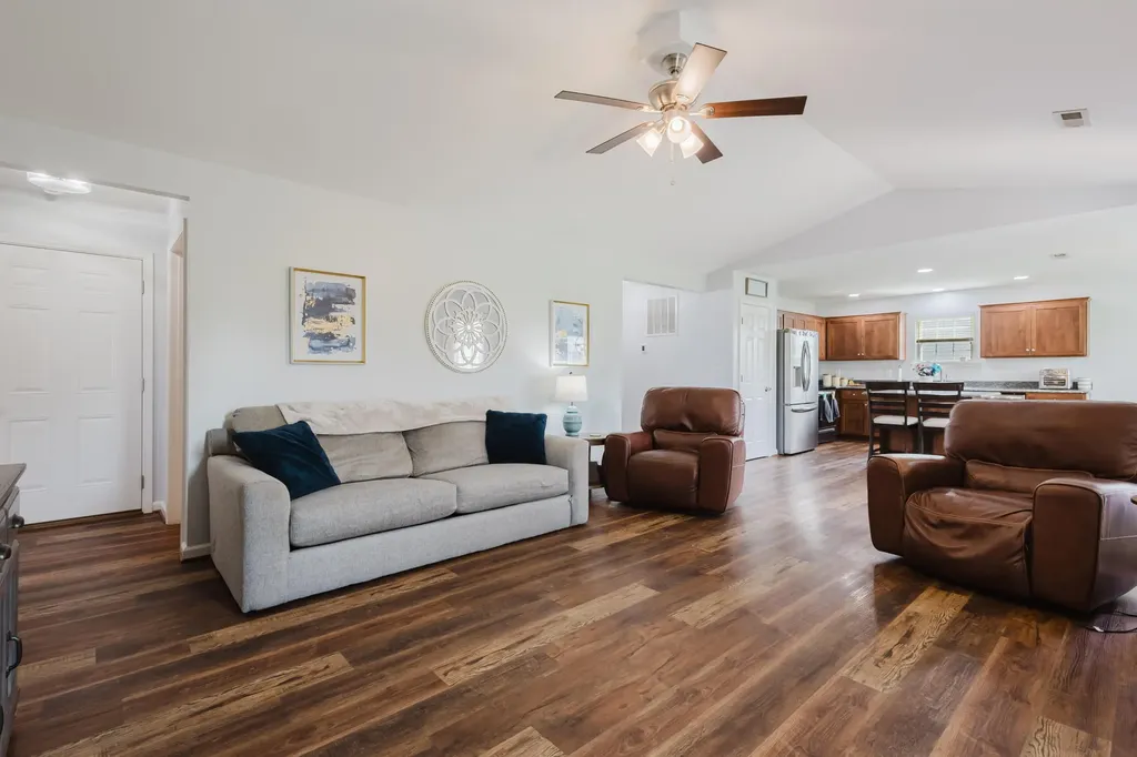128 Max Cavnes Road Danville KY 40422