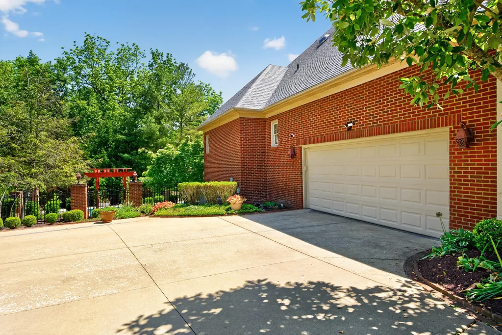 4848 Pleasant Grove Road Lexington KY 40515