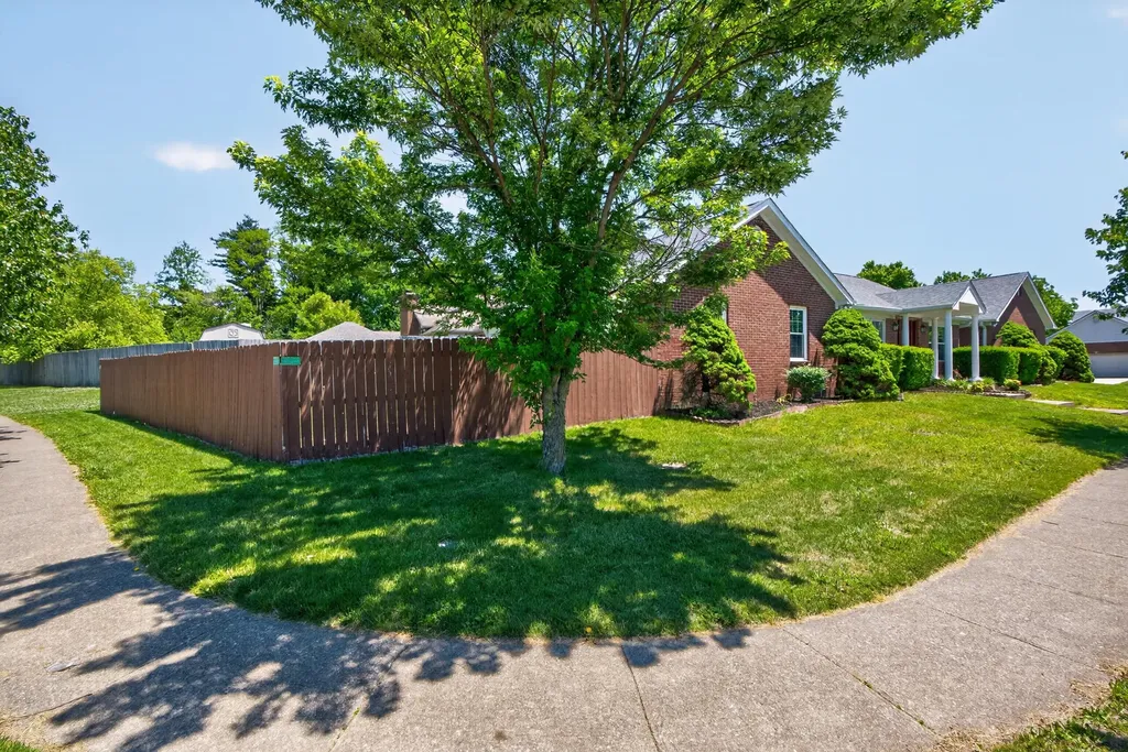 2181 Palomar Trace Drive Lexington KY 40513