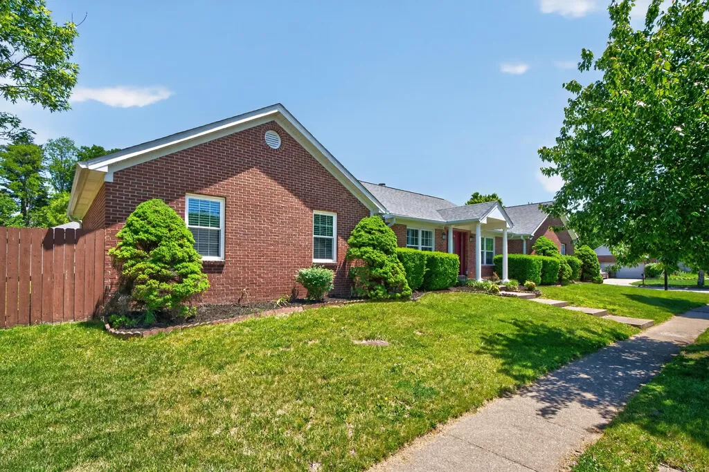 2181 Palomar Trace Drive Lexington KY 40513