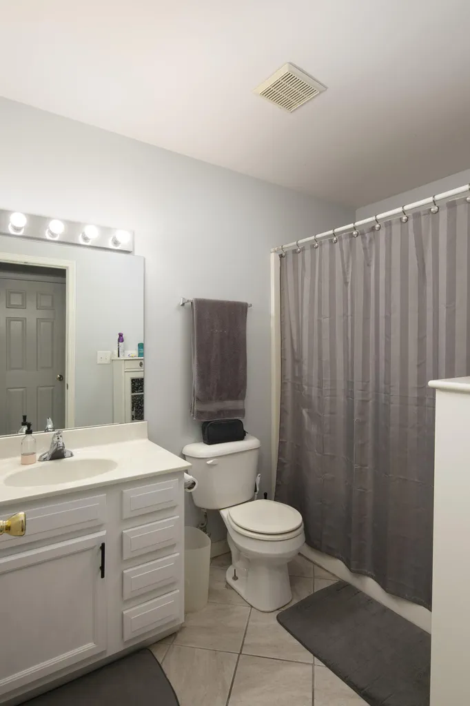 1123 Oatlands Park Lexington KY 40509