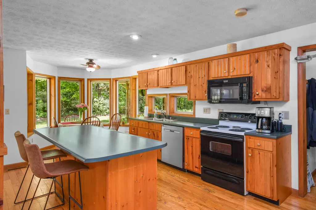 6330 W Laurel Road London KY 40741