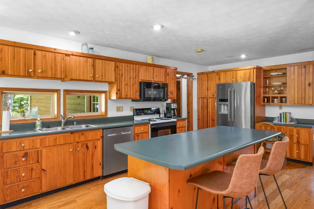 6330 W Laurel Road London KY 40741