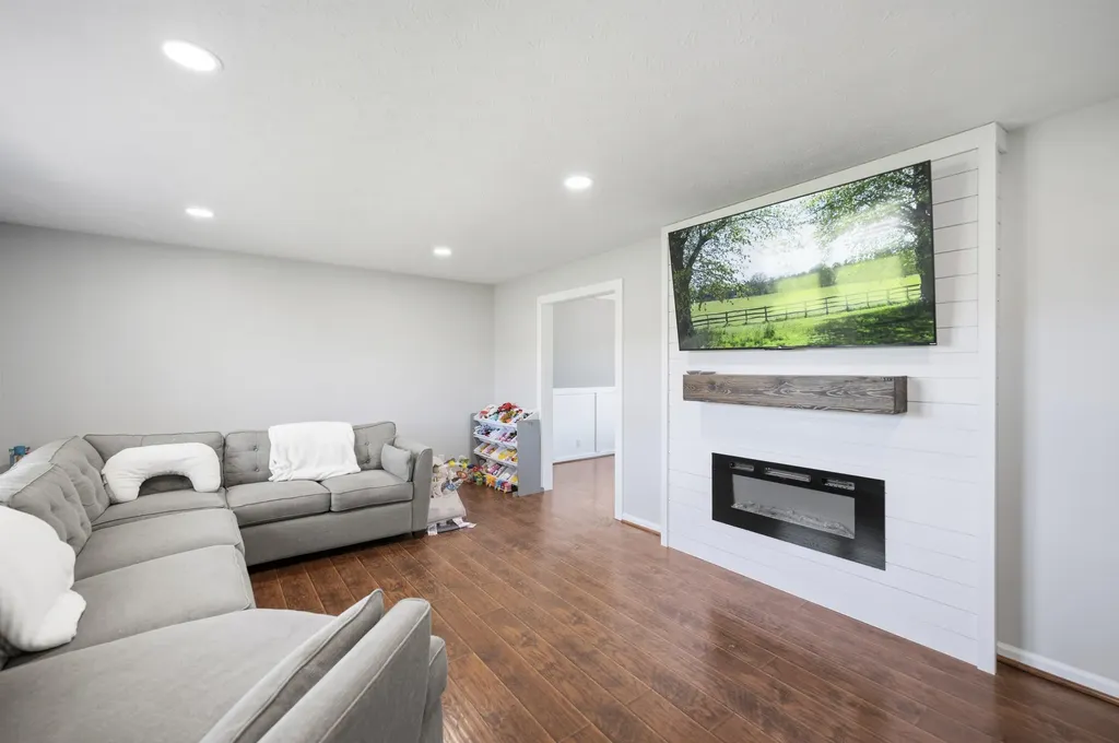 104 Crutcher Pike Richmond KY 40475