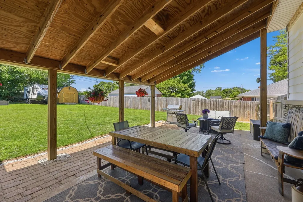 628 Pasadena Drive Lexington KY 40503