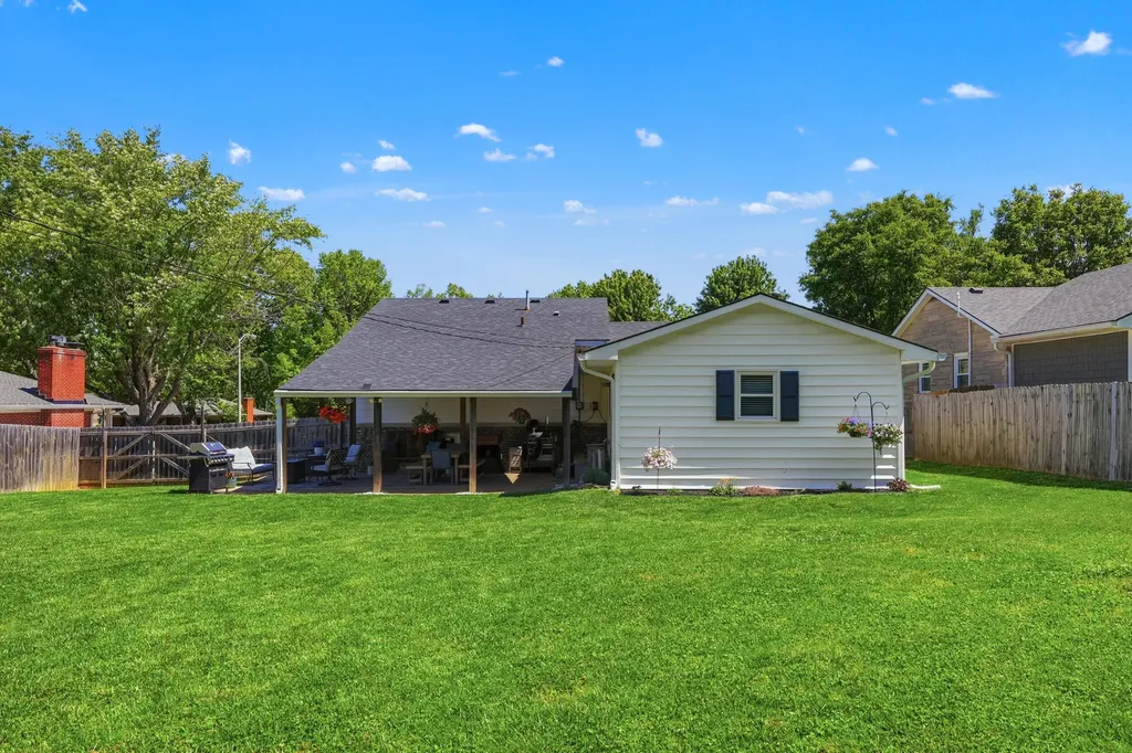 628 Pasadena Drive Lexington KY 40503