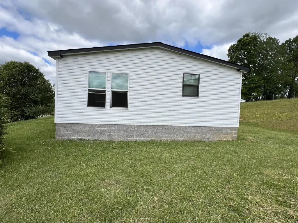 31 Dean Lane Gray KY 40734