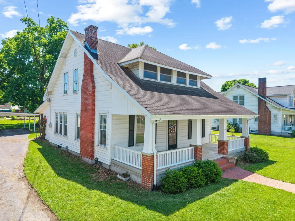 285 W Main Street Mt Vernon KY 40456