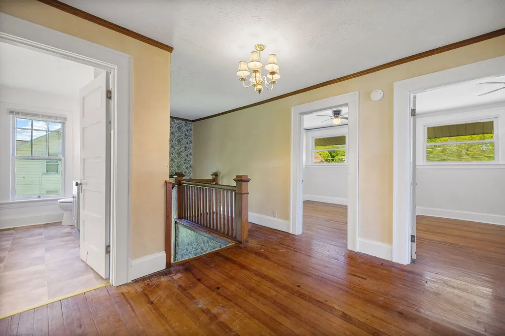 285 W Main Street Mt Vernon KY 40456