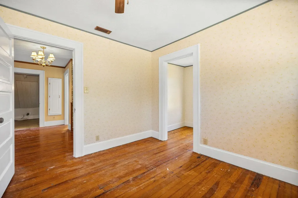285 W Main Street Mt Vernon KY 40456