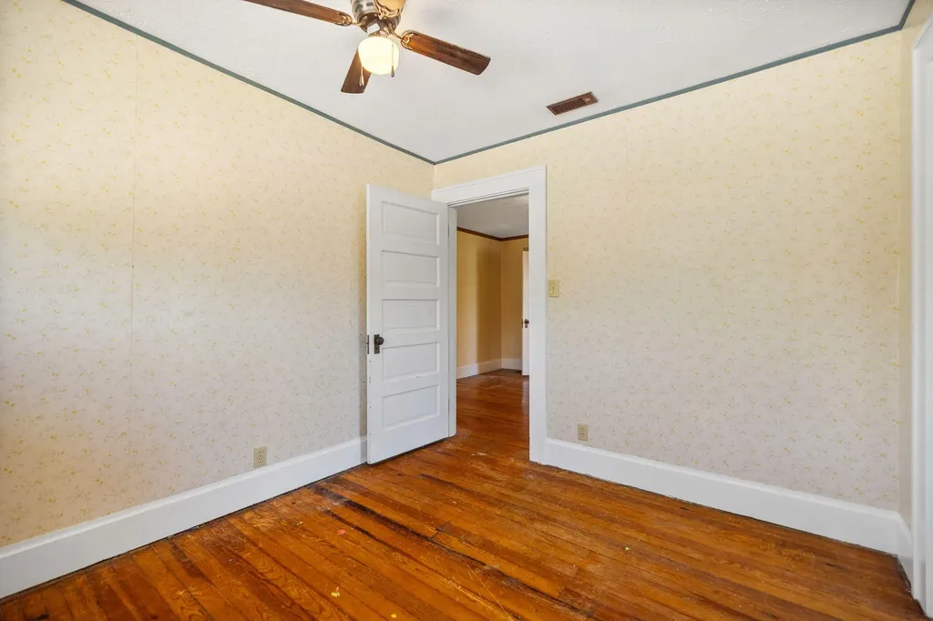 285 W Main Street Mt Vernon KY 40456