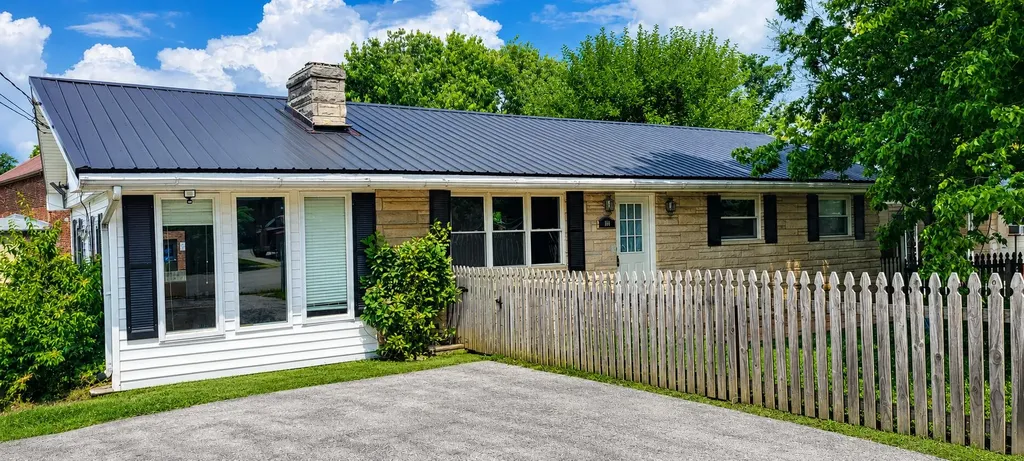 104 Deblynn Court Mt Sterling KY 40353