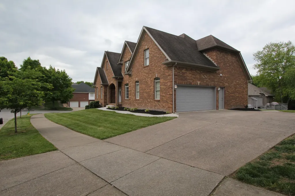 2465 Astarita Way Lexington KY 40509