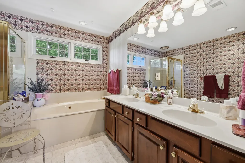 1121 Andover Forest Drive Lexington KY 40509