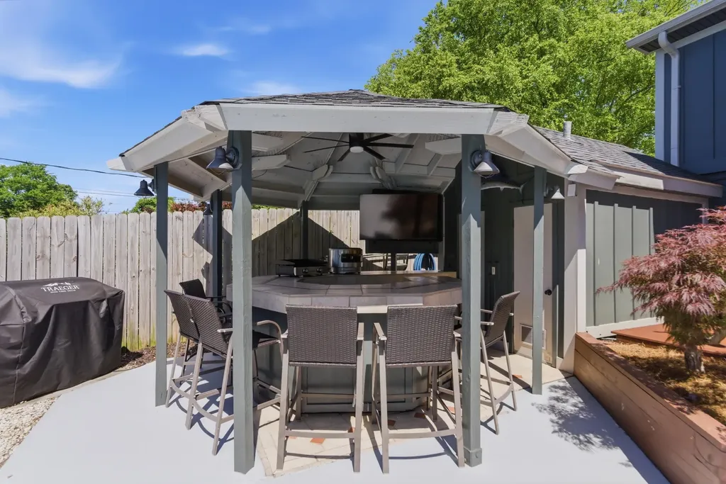 2938 Montavesta Road Lexington KY 40502