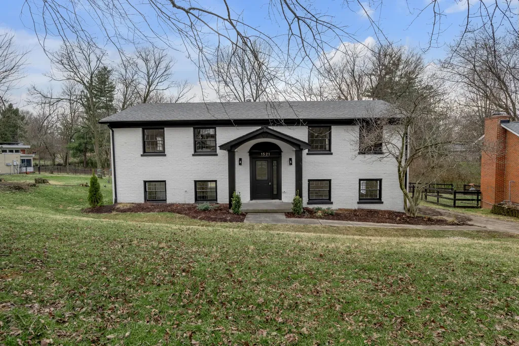 1521 Pine Meadow Road Lexington KY 40504