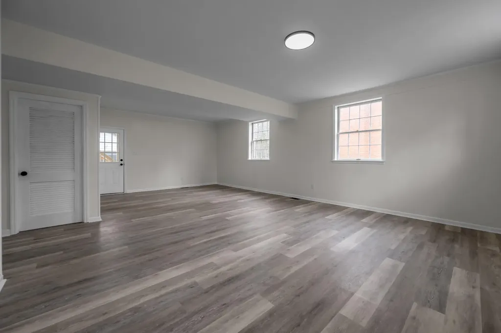 1521 Pine Meadow Road Lexington KY 40504