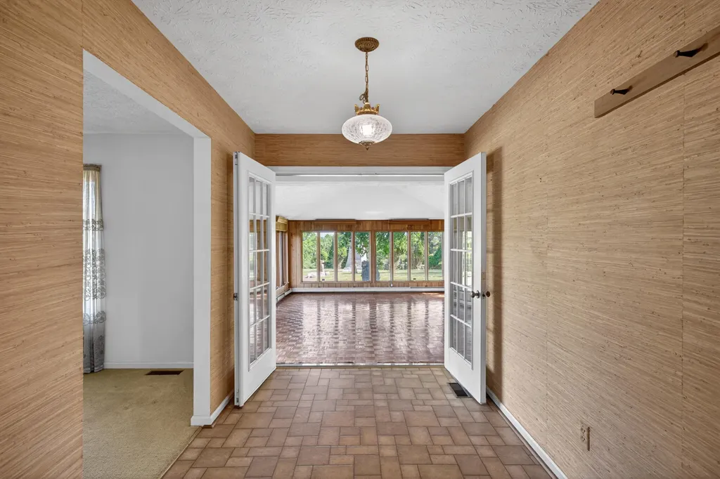 4351 Lexington Road Harrodsburg KY 40330
