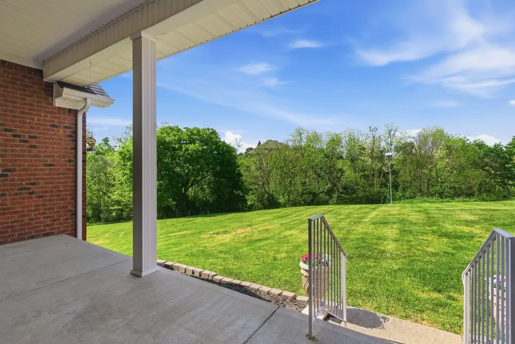 302 Apricot Court Richmond KY 40475