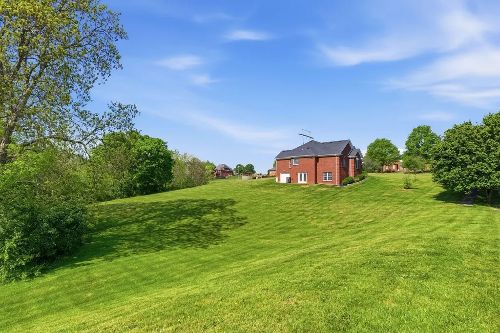 302 Apricot Court Richmond KY 40475