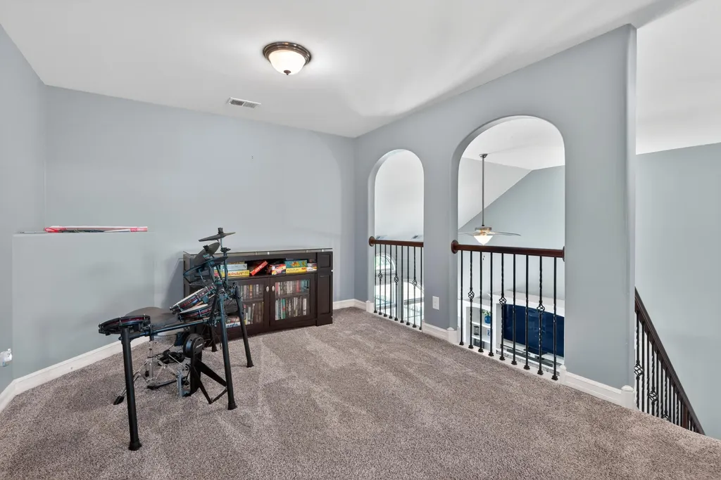 4625 Windstar Way Lexington KY 40515