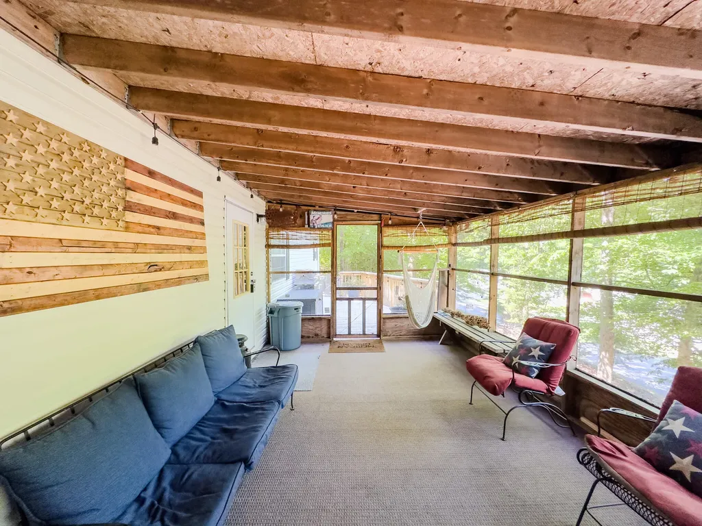 432 N Lake Drive Burnside KY 42519