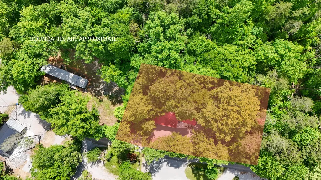 432 N Lake Drive Burnside KY 42519